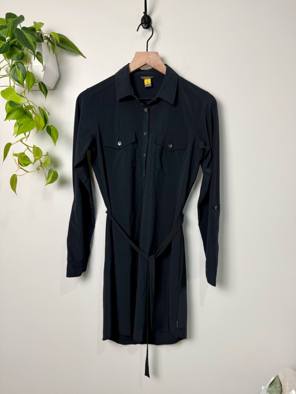 Eddie Bauer Women's Shirt Dress Size XS Long Sleeve Black Roll Tab Sleeve UPF